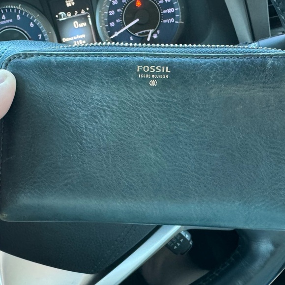 Fossil Black Leather Zip Wallet - Picture 1 of 6